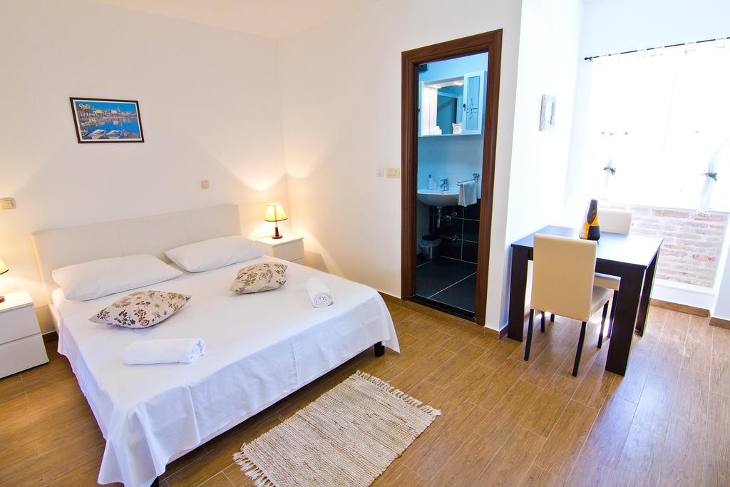 Luxury Old Town Apartman Split